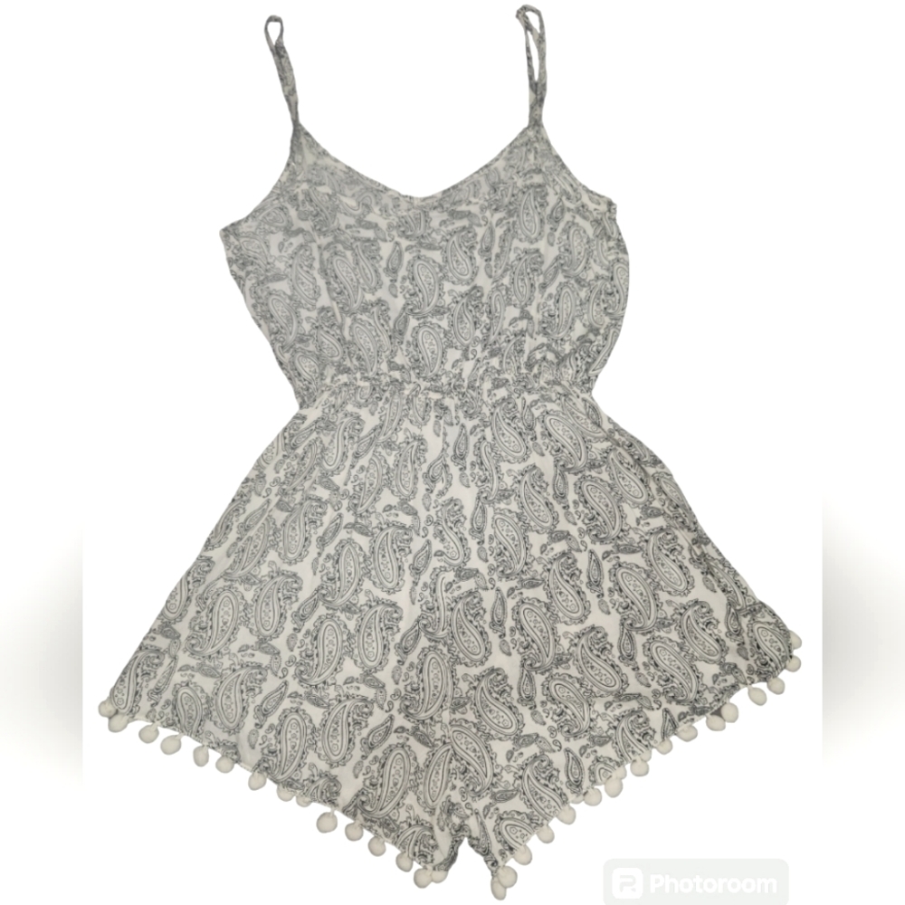 Bohemian Paisley Romper V Neck  XL - Picture 2 of 2